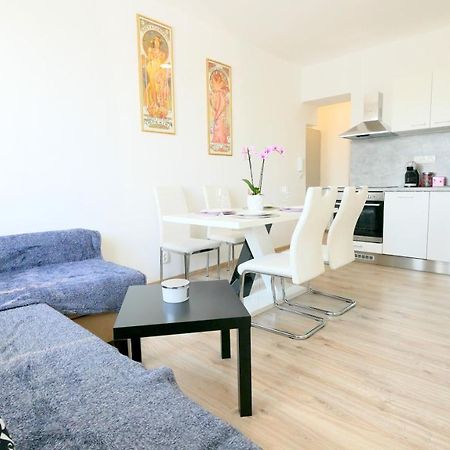 Apartman U Louckeho Klastera 2 Plus Kk Зноймо Экстерьер фото