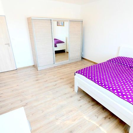 Apartman U Louckeho Klastera 2 Plus Kk Зноймо Экстерьер фото