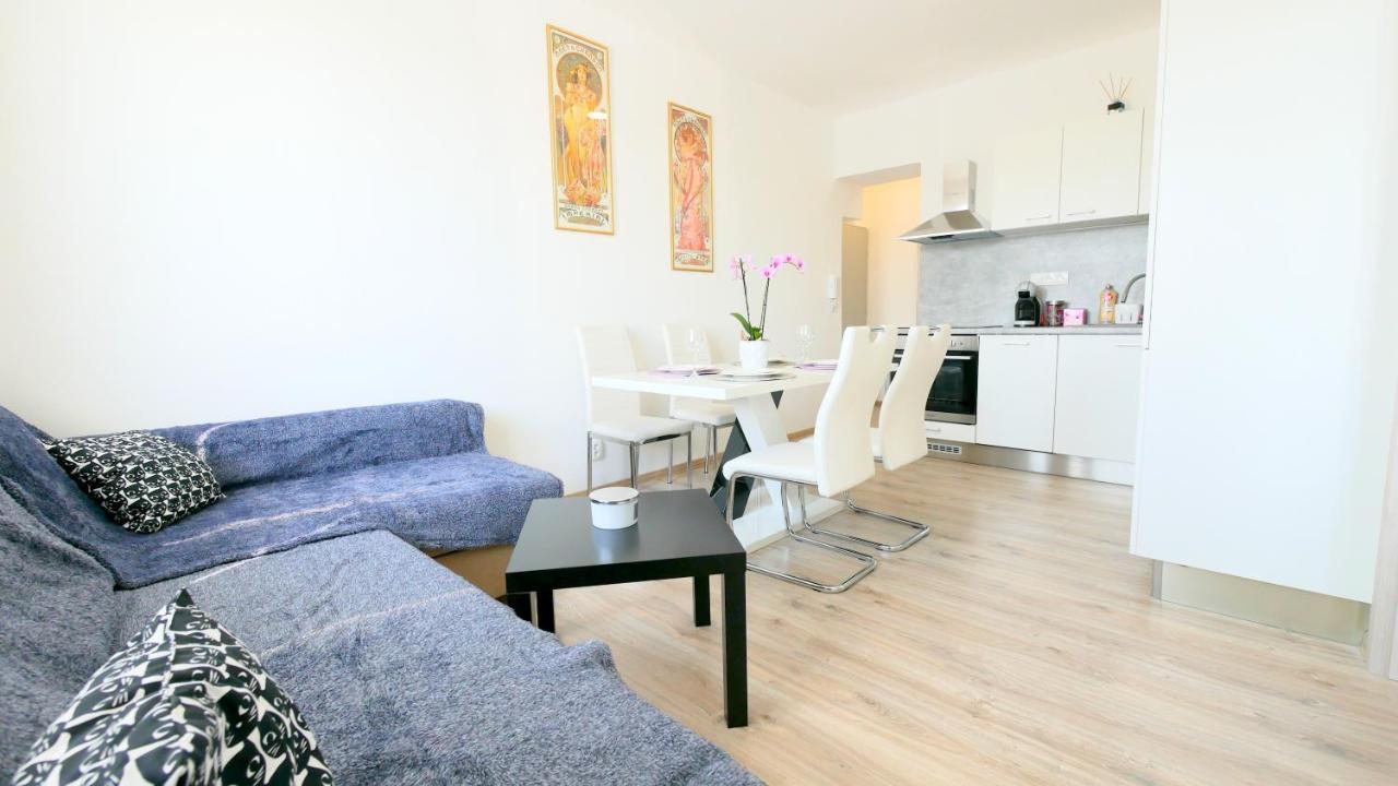 Apartman U Louckeho Klastera 2 Plus Kk Зноймо Экстерьер фото